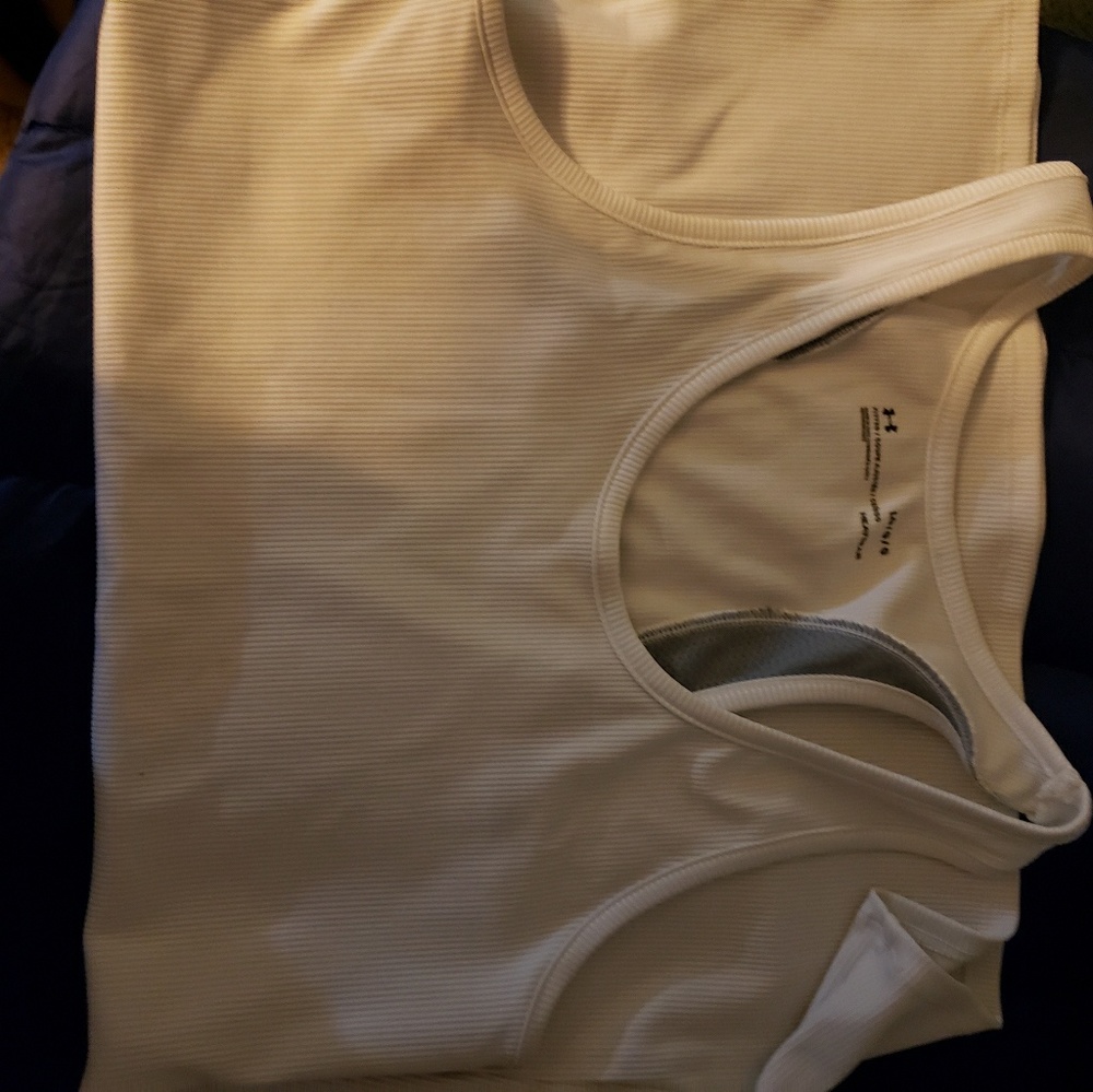 Ribbed tank